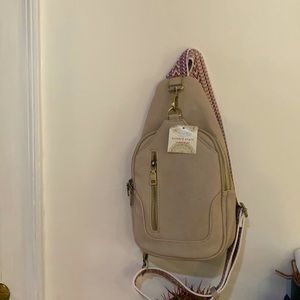 A altar’s state sling bag, brand new, beige